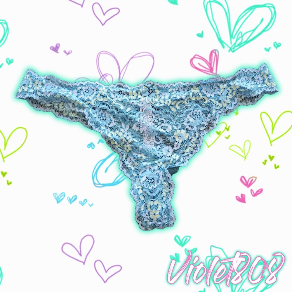 [L] Victoria's Secret - Blue Floral Lace Thong